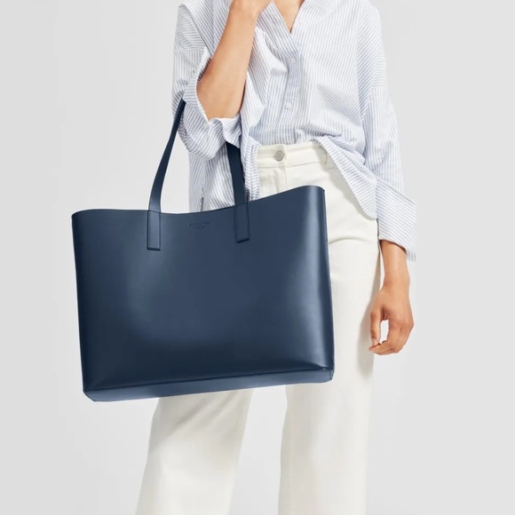 Everlane Navy Leather Market Tote - Picture 1 of 16
